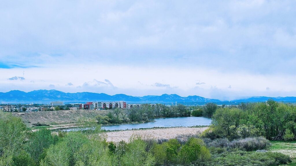 Featured image of Bluff Lake, Denver, CO Neighborhood Page