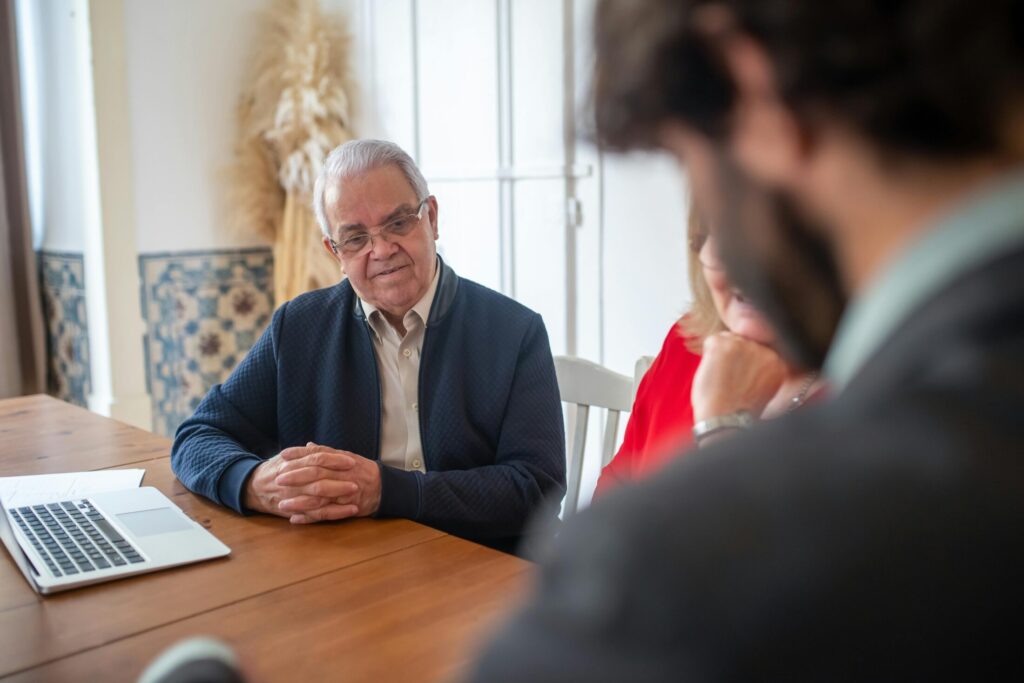 clients consulting an accountant